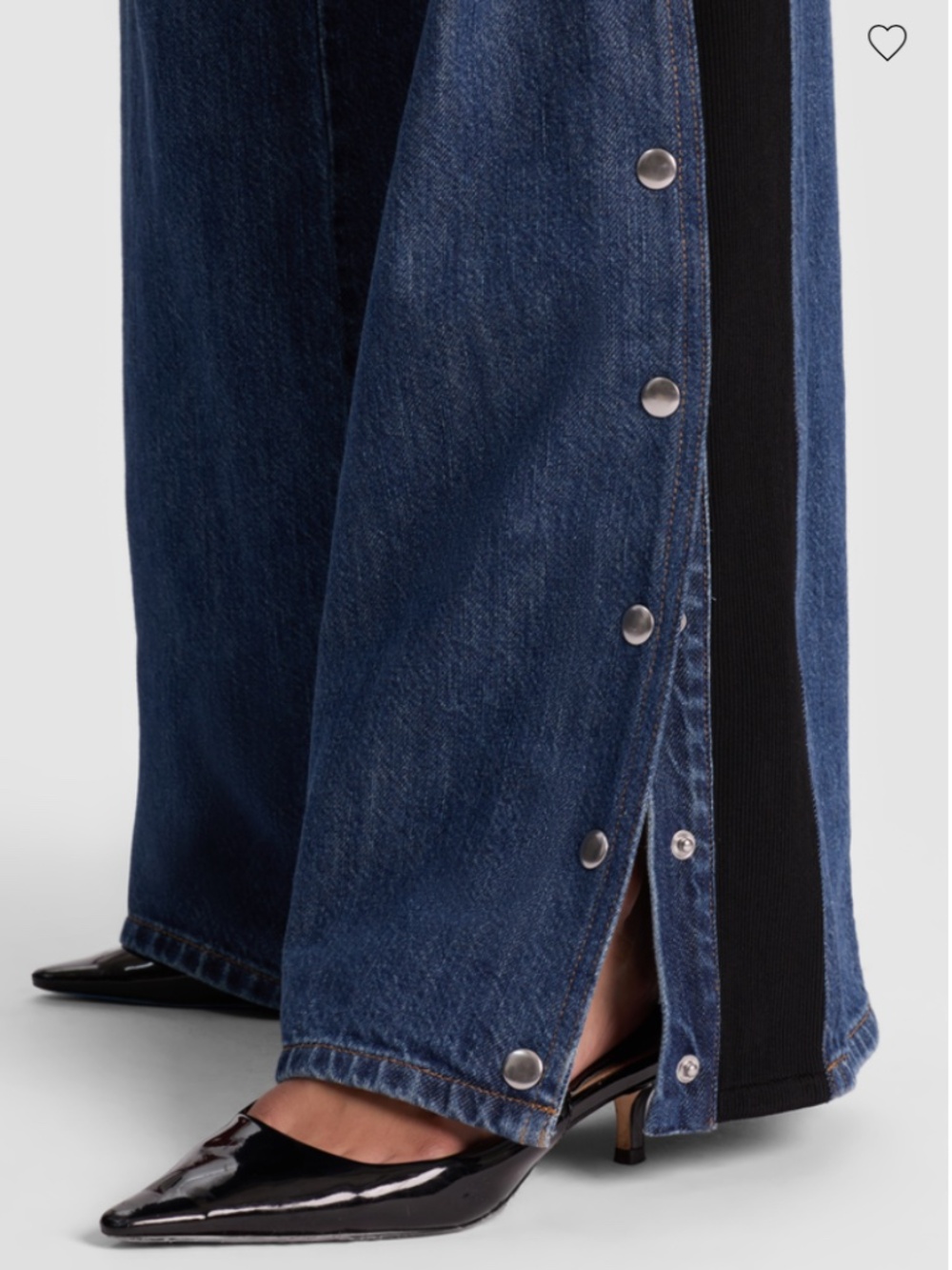 Alice + Olivia Amazing Low Rise Wide Leg Snap Trim Jeans in the "Cambria Vintage - Picture 3 of 12